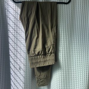 Balance athletica swift joggers